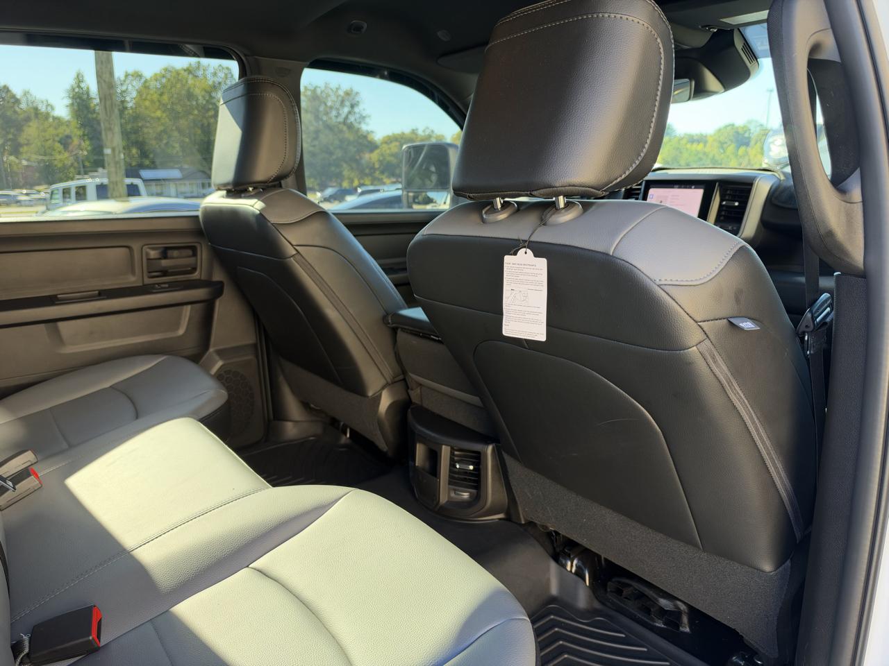 RAM 2500 Tradesman Crew Cab 4WD 2026