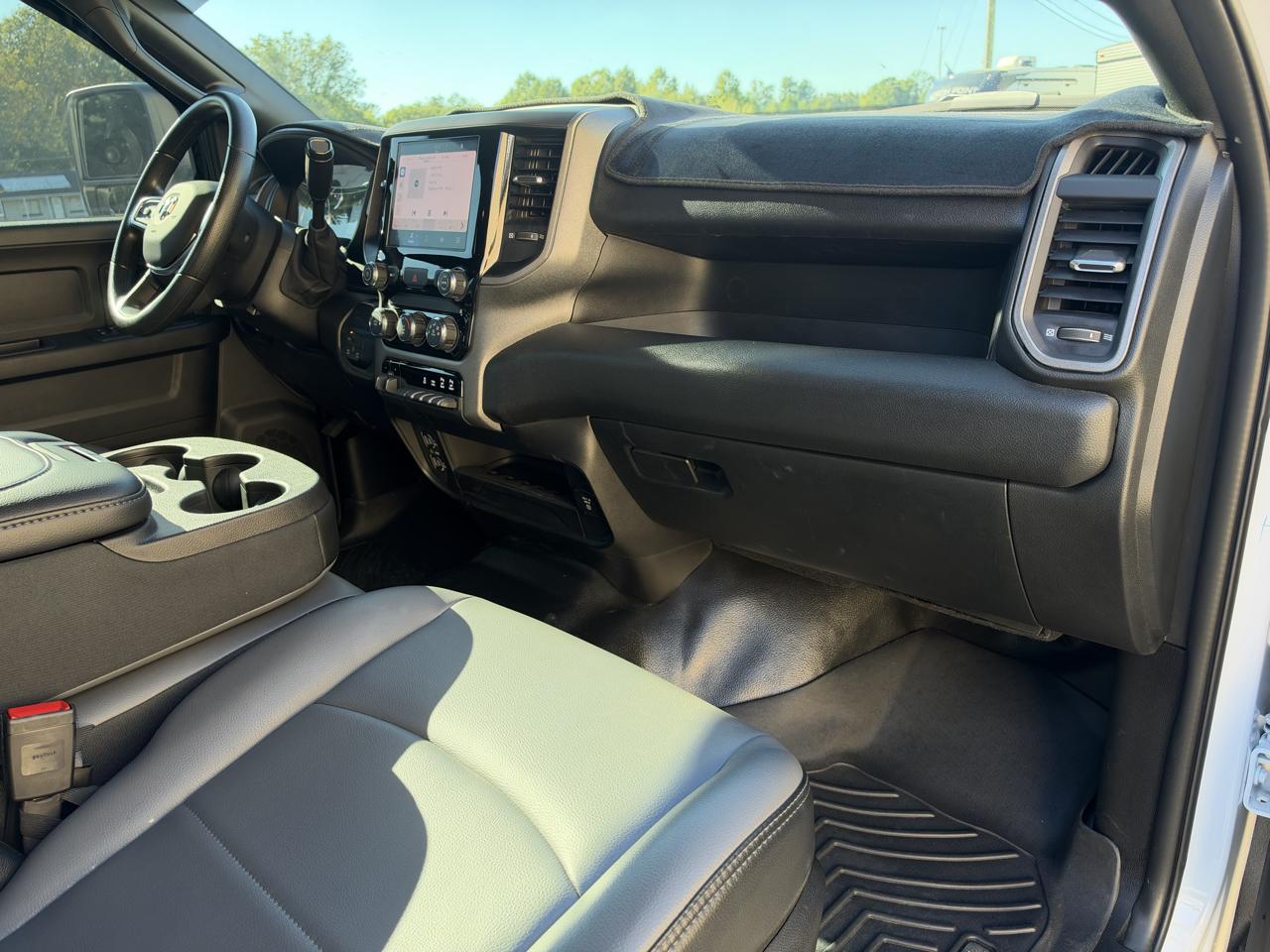 RAM 2500 Tradesman Crew Cab 4WD 2026