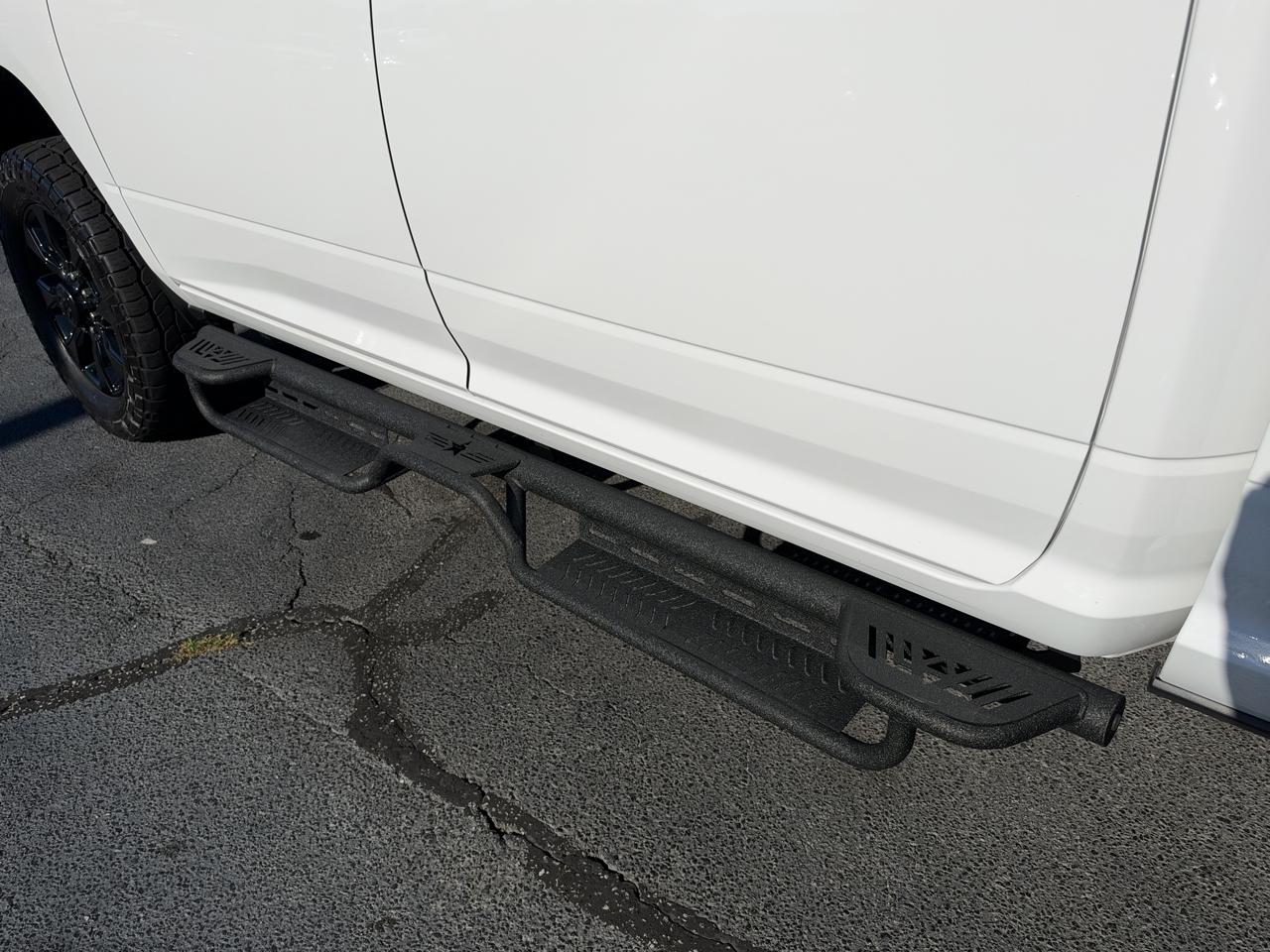 RAM 2500 Tradesman Crew Cab 4WD 2026