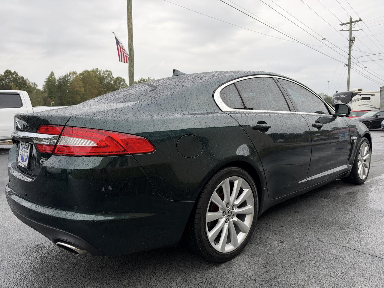 Jaguar XF-Series XF 3.0L V6 SC AWD 2013