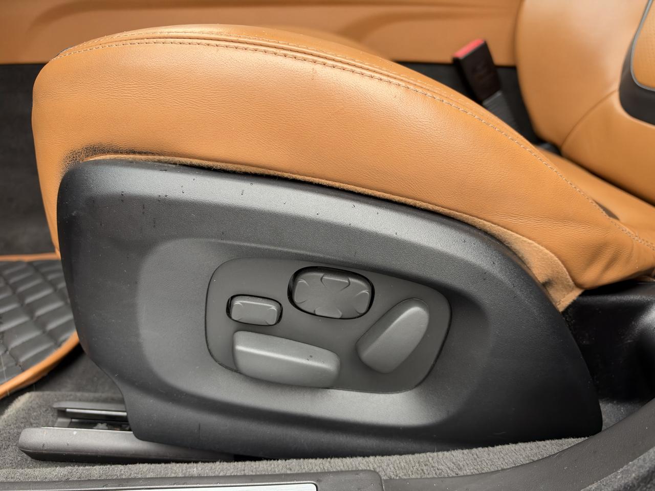 Jaguar XF-Series XF 3.0L V6 SC AWD 2013