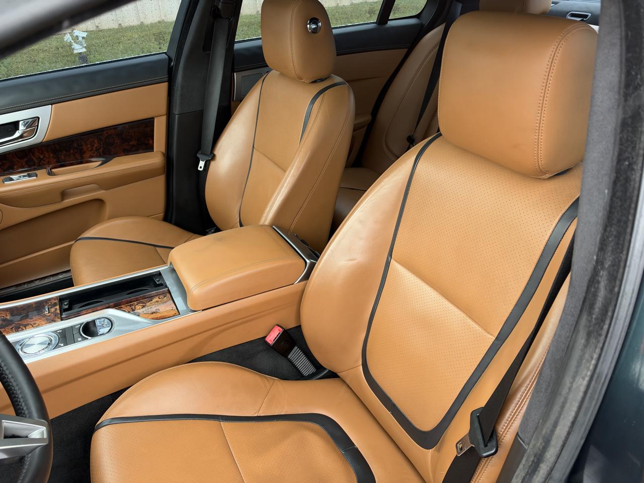 Jaguar XF-Series XF 3.0L V6 SC AWD 2013