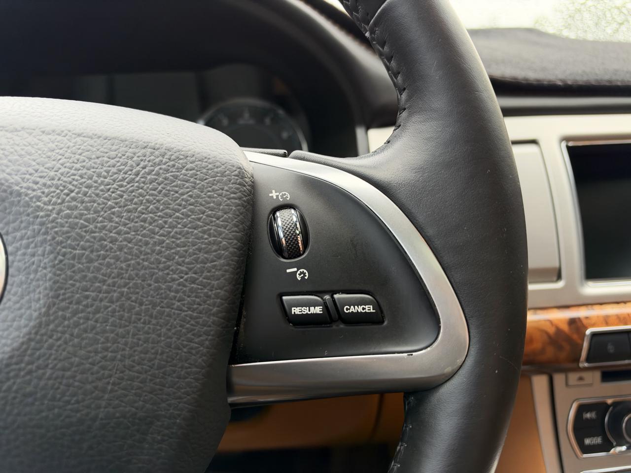 Jaguar XF-Series XF 3.0L V6 SC AWD 2013