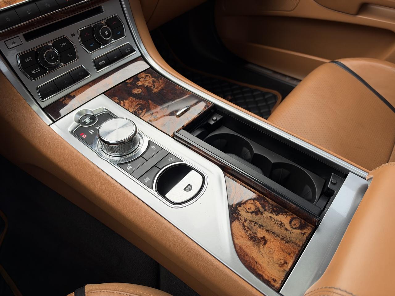 Jaguar XF-Series XF 3.0L V6 SC AWD 2013