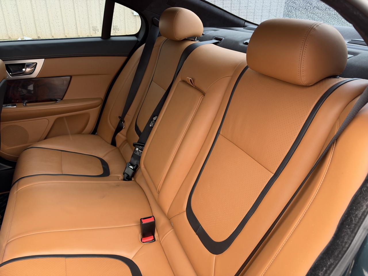 Jaguar XF-Series XF 3.0L V6 SC AWD 2013