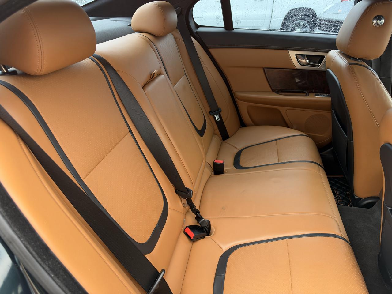Jaguar XF-Series XF 3.0L V6 SC AWD 2013