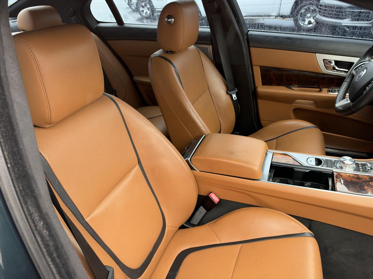 Jaguar XF-Series XF 3.0L V6 SC AWD 2013