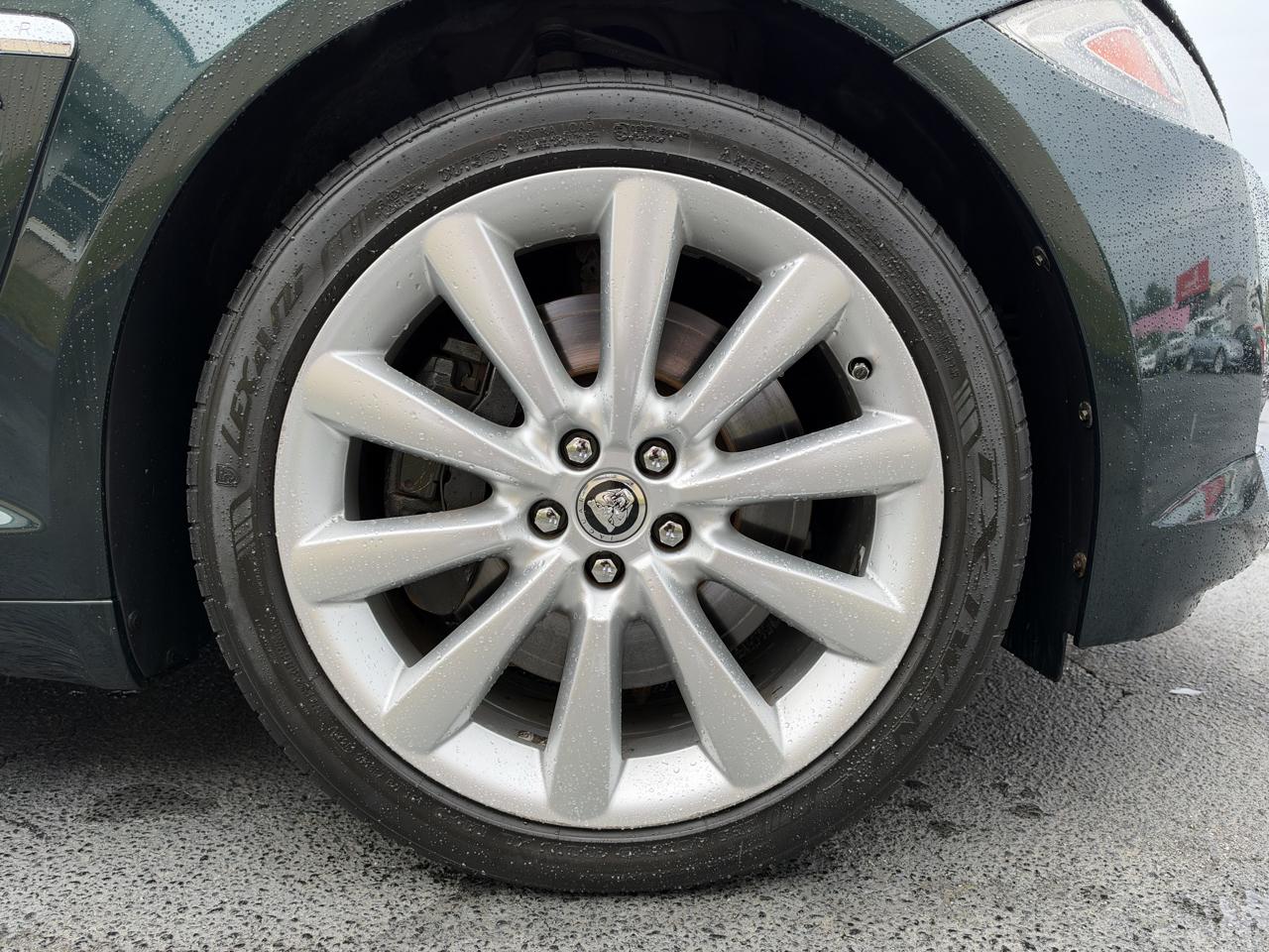 Jaguar XF-Series XF 3.0L V6 SC AWD 2013