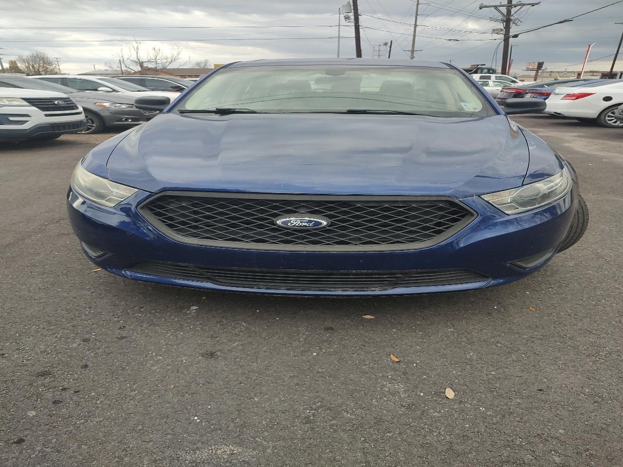 Ford Taurus SE FWD 2013