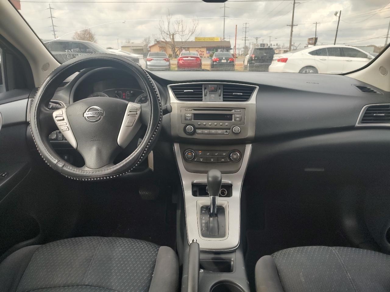 Nissan Sentra SR 4D Sedan 2014