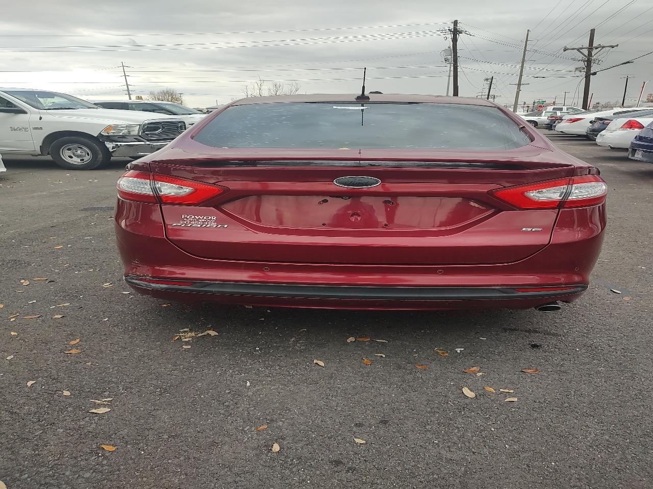 Ford Fusion SE 2016