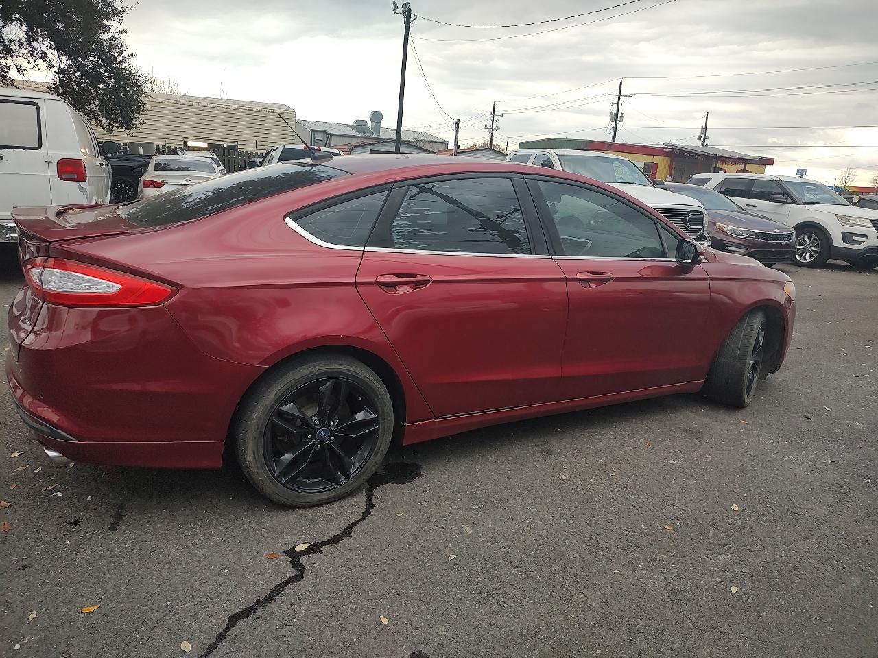 Ford Fusion SE 2016