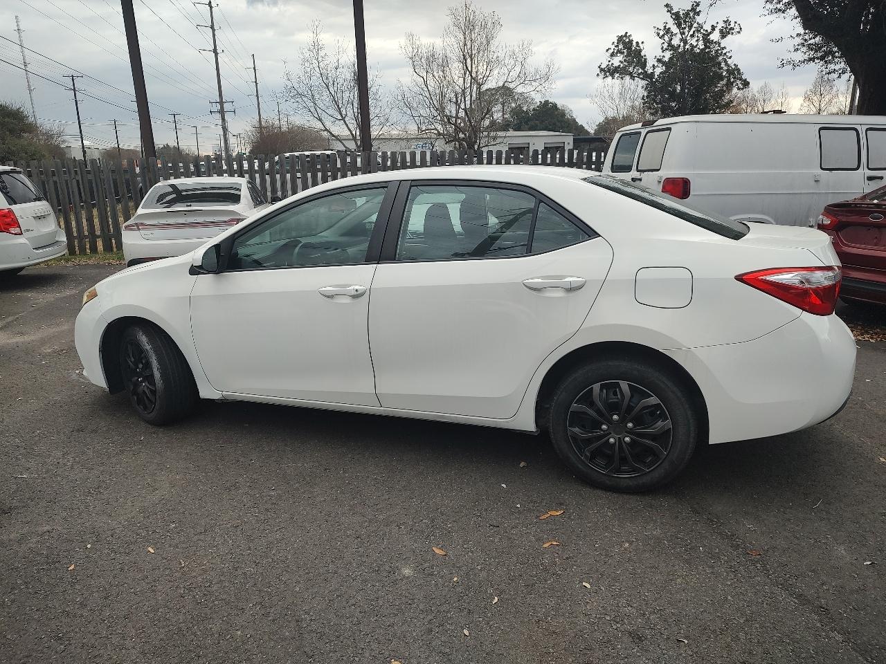 Toyota Corolla LE CVT 2015