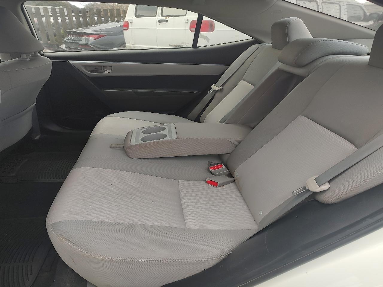 Toyota Corolla LE CVT 2015