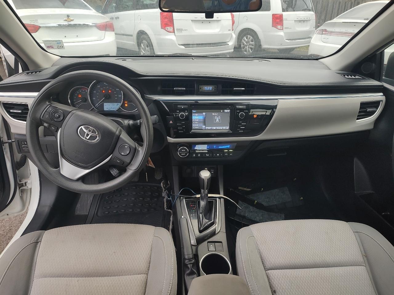 Toyota Corolla LE CVT 2015