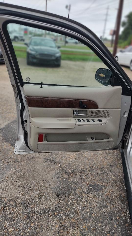 Mercury Grand Marquis LS 2010