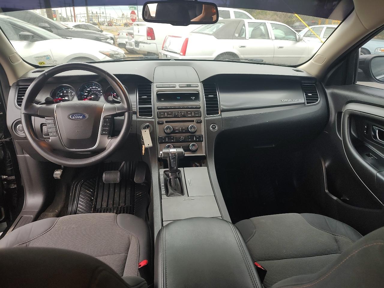 Ford Taurus SEL FWD 2012