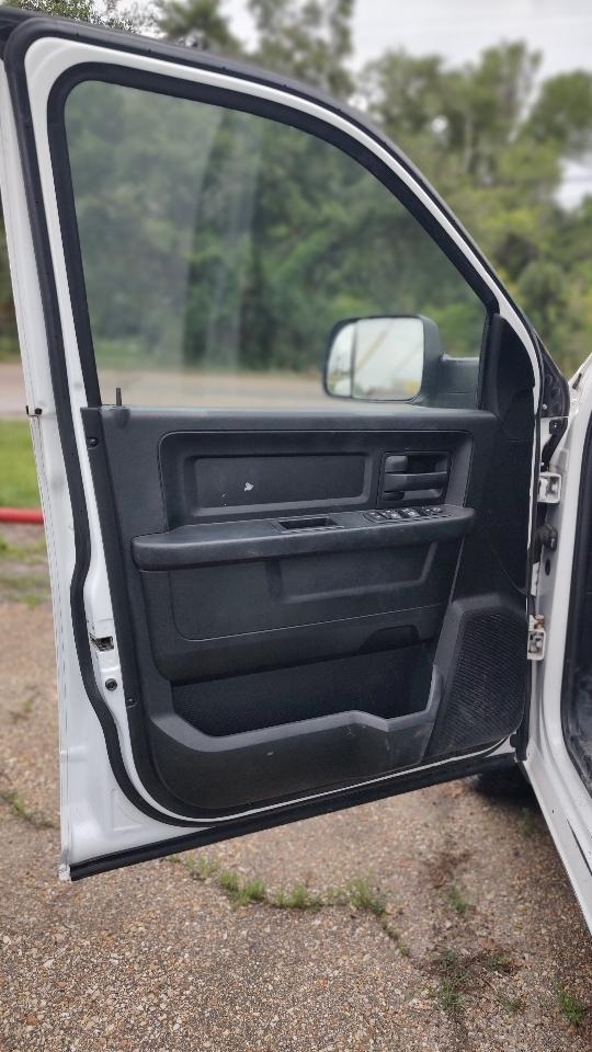 RAM 1500 Tradesman Crew Cab LWB 2WD 2018