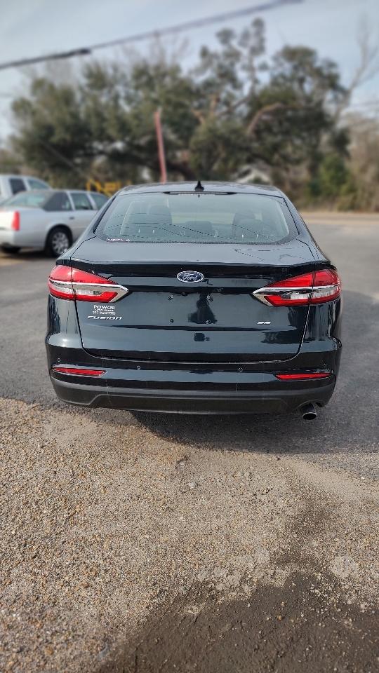 Ford Fusion SE 2020