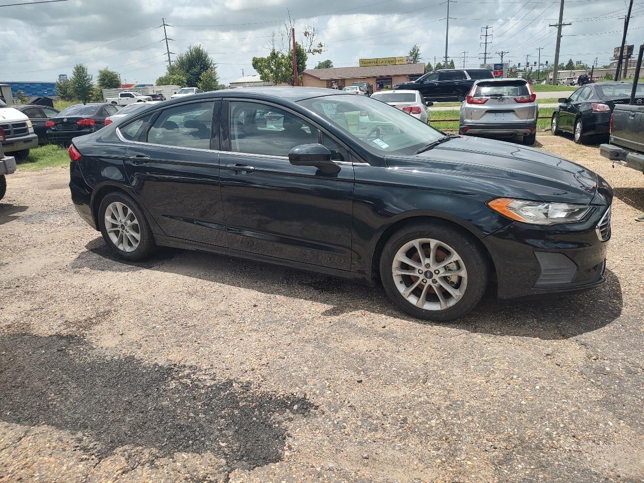 Ford Fusion SE 2020