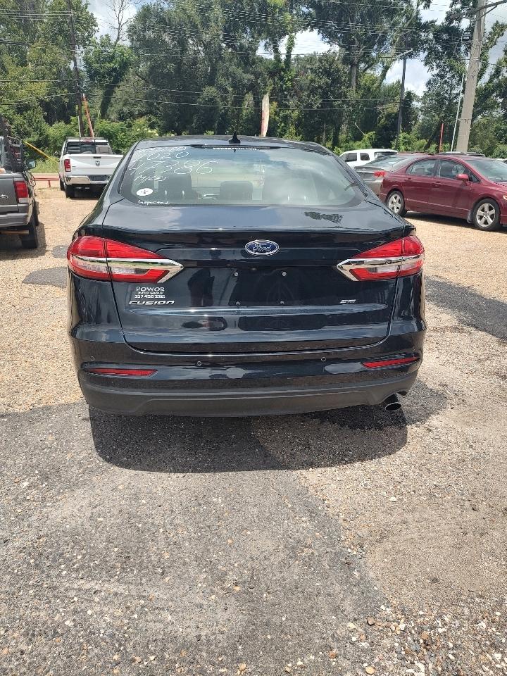 Ford Fusion SE 2020