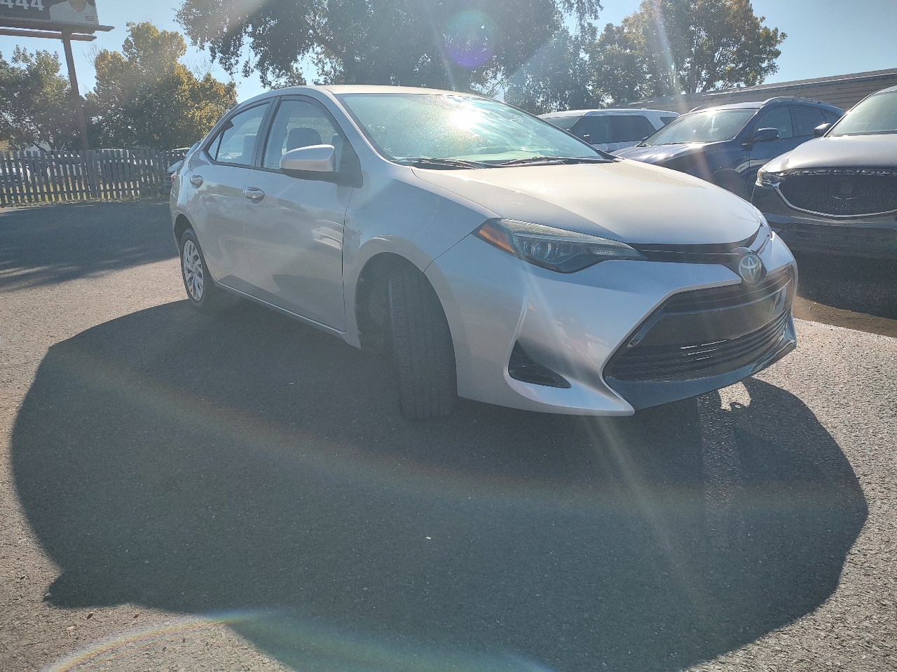 Toyota Corolla XLE CVT 2019 Toyota Corolla XLE CVT 2019
