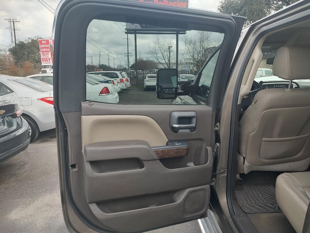 Chevrolet Silverado 1500 LT Crew Cab Long Box 4WD 2015