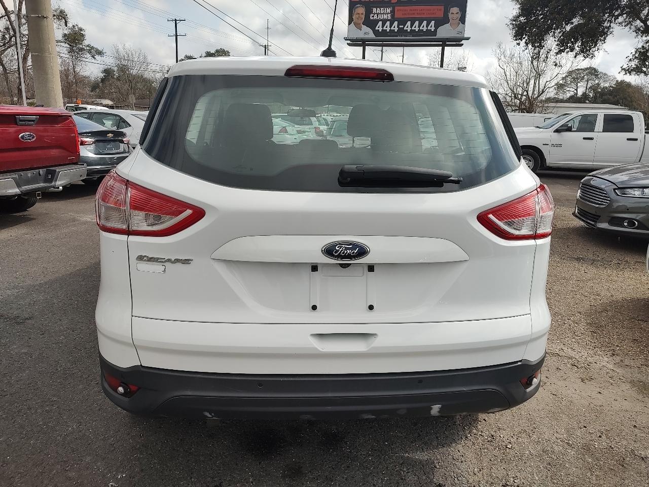 Ford Escape S FWD 2015
