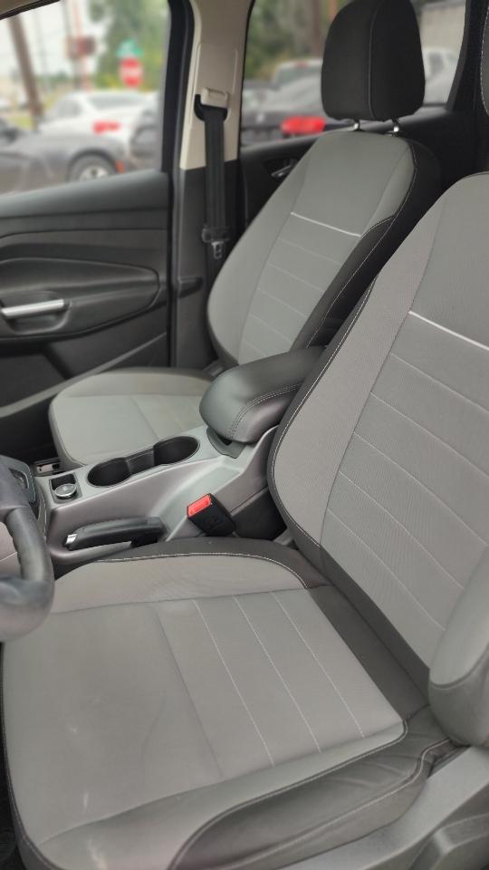 Ford Escape SE FWD 2014