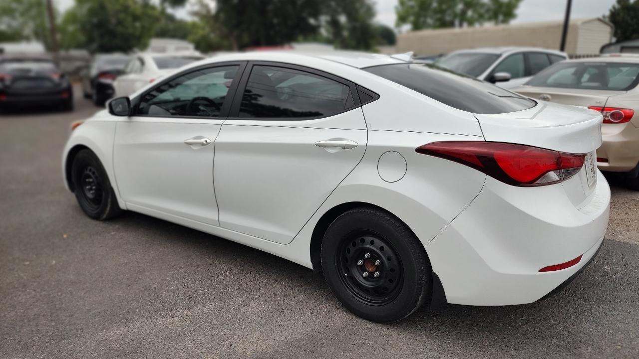 Hyundai Elantra  2016