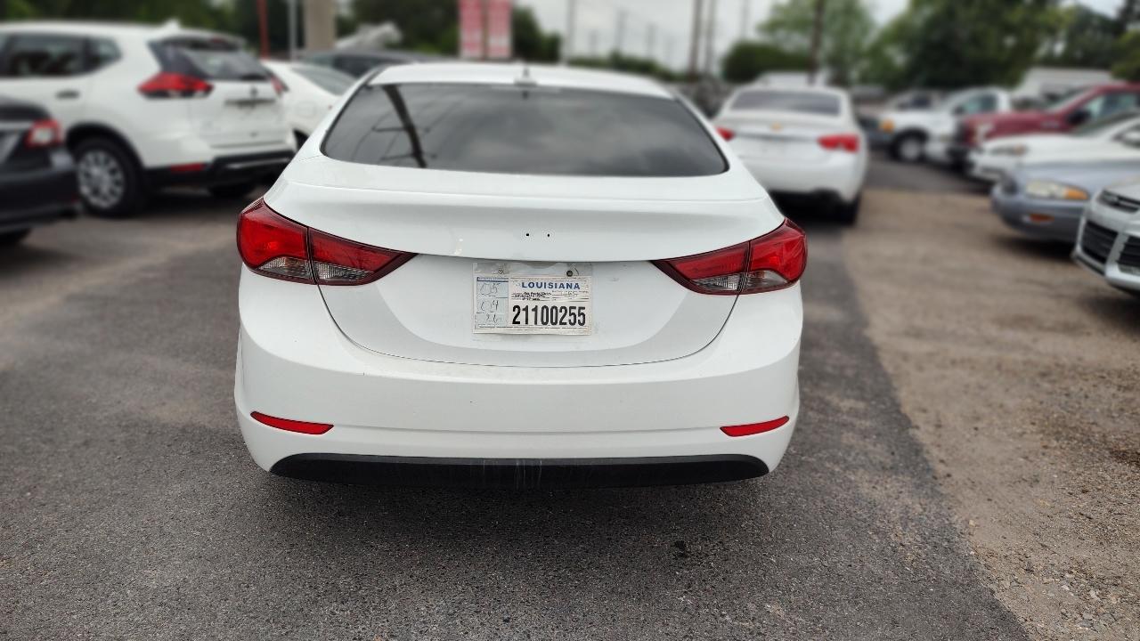 Hyundai Elantra  2016