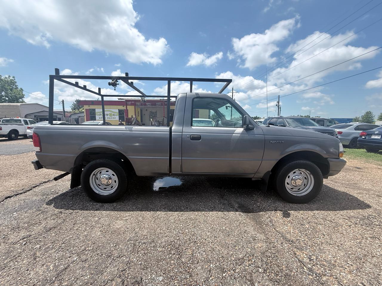 Ford Ranger XL Short Bed 2WD 2000