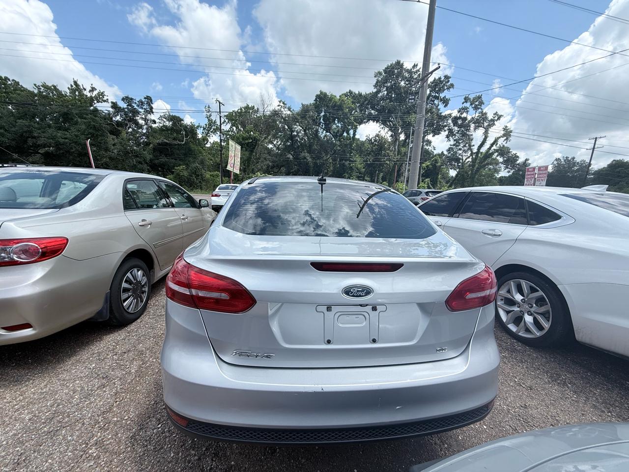 Ford Focus SE Sedan 2018