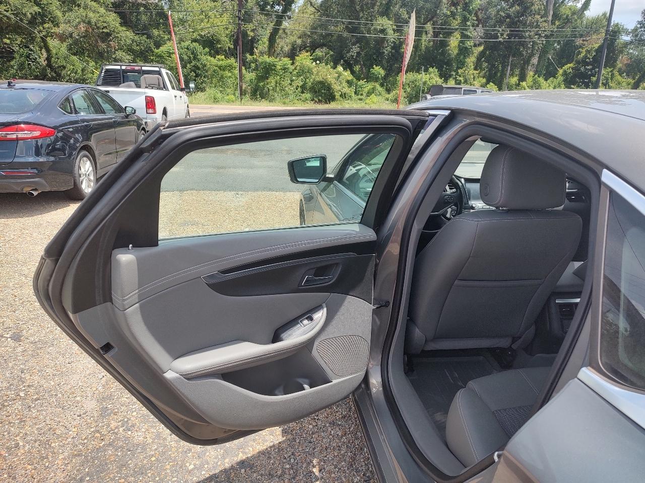 Chevrolet Impala LT 2018