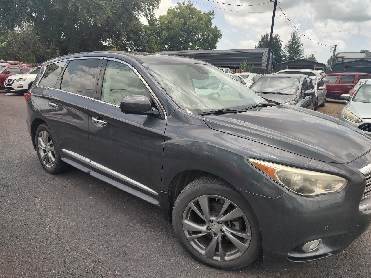 Infiniti JX35  2013