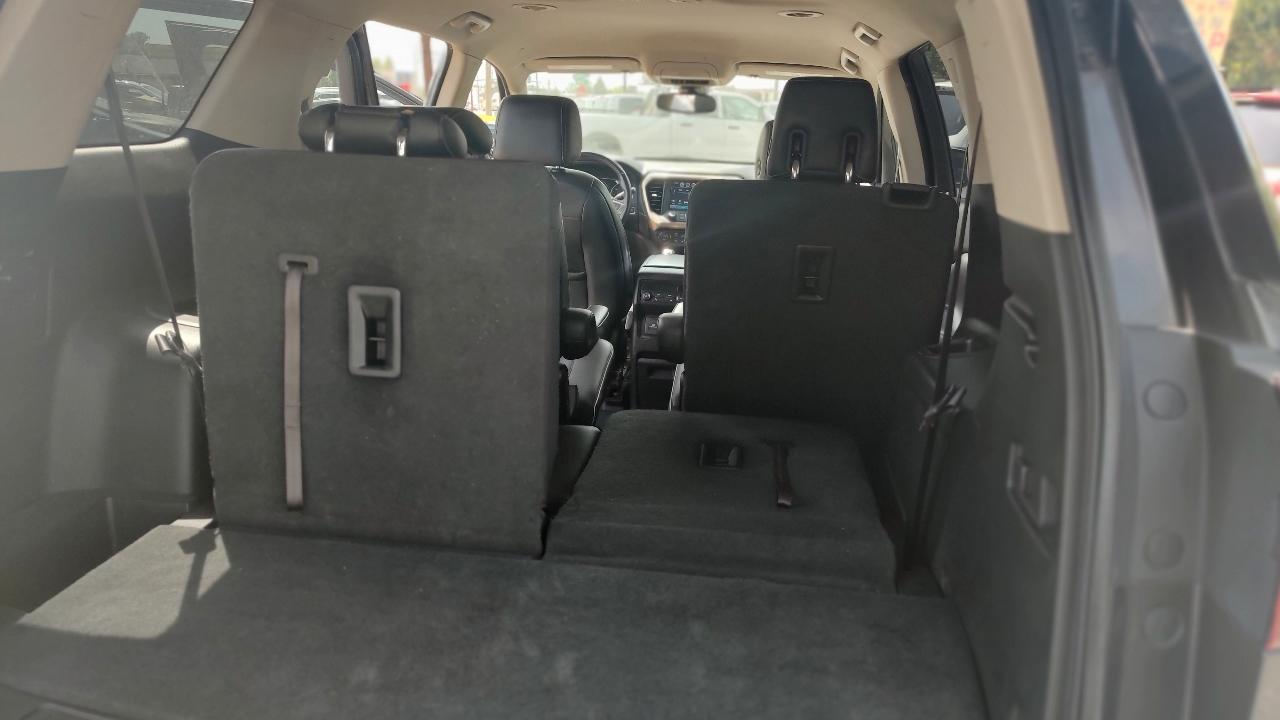 GMC Acadia Denali 2019