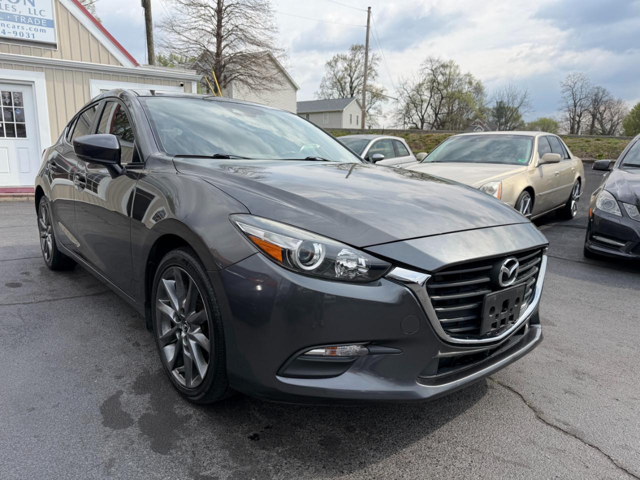 Mazda MAZDA3  2018
