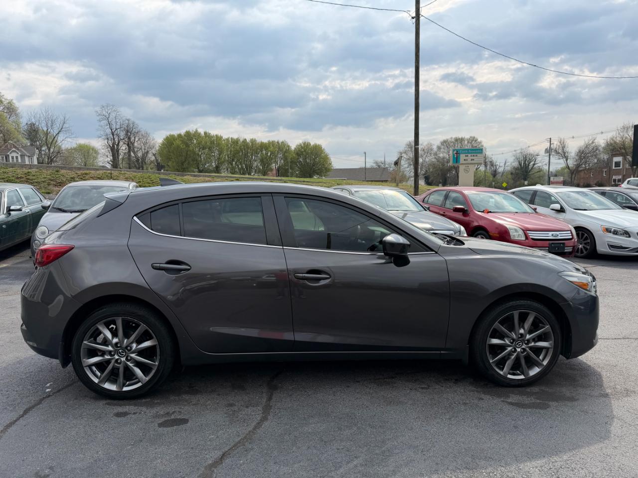 Mazda MAZDA3  2018