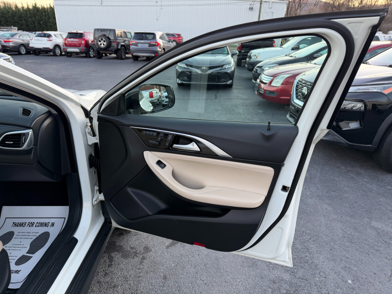 Infiniti QX30 Luxury AWD 2017