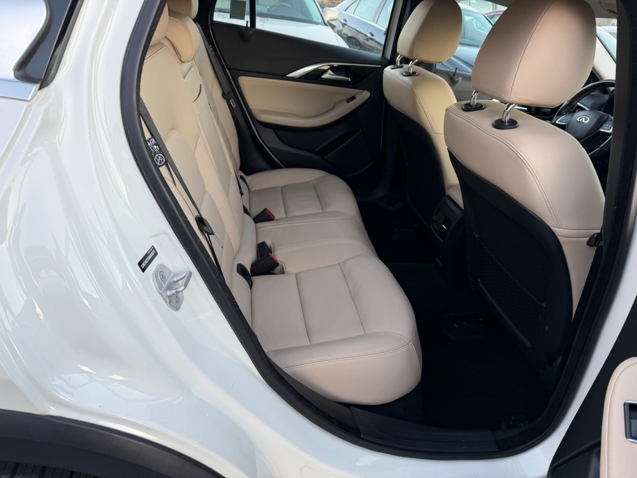 Infiniti QX30 Luxury AWD 2017