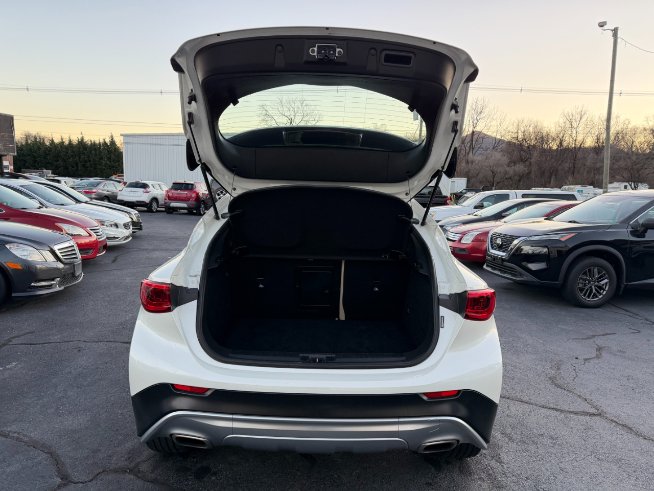 Infiniti QX30 Luxury AWD 2017