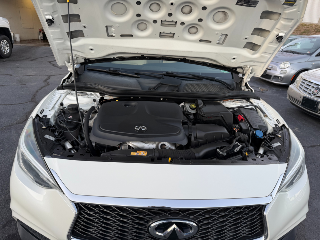 Infiniti QX30 Luxury AWD 2017