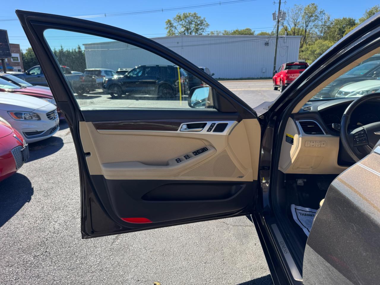 Hyundai Genesis 3.8L V6 4D Sedan 2016