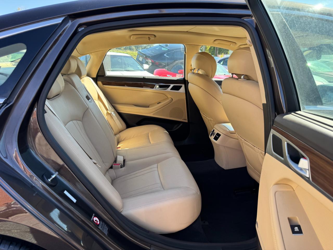 Hyundai Genesis 3.8L V6 4D Sedan 2016