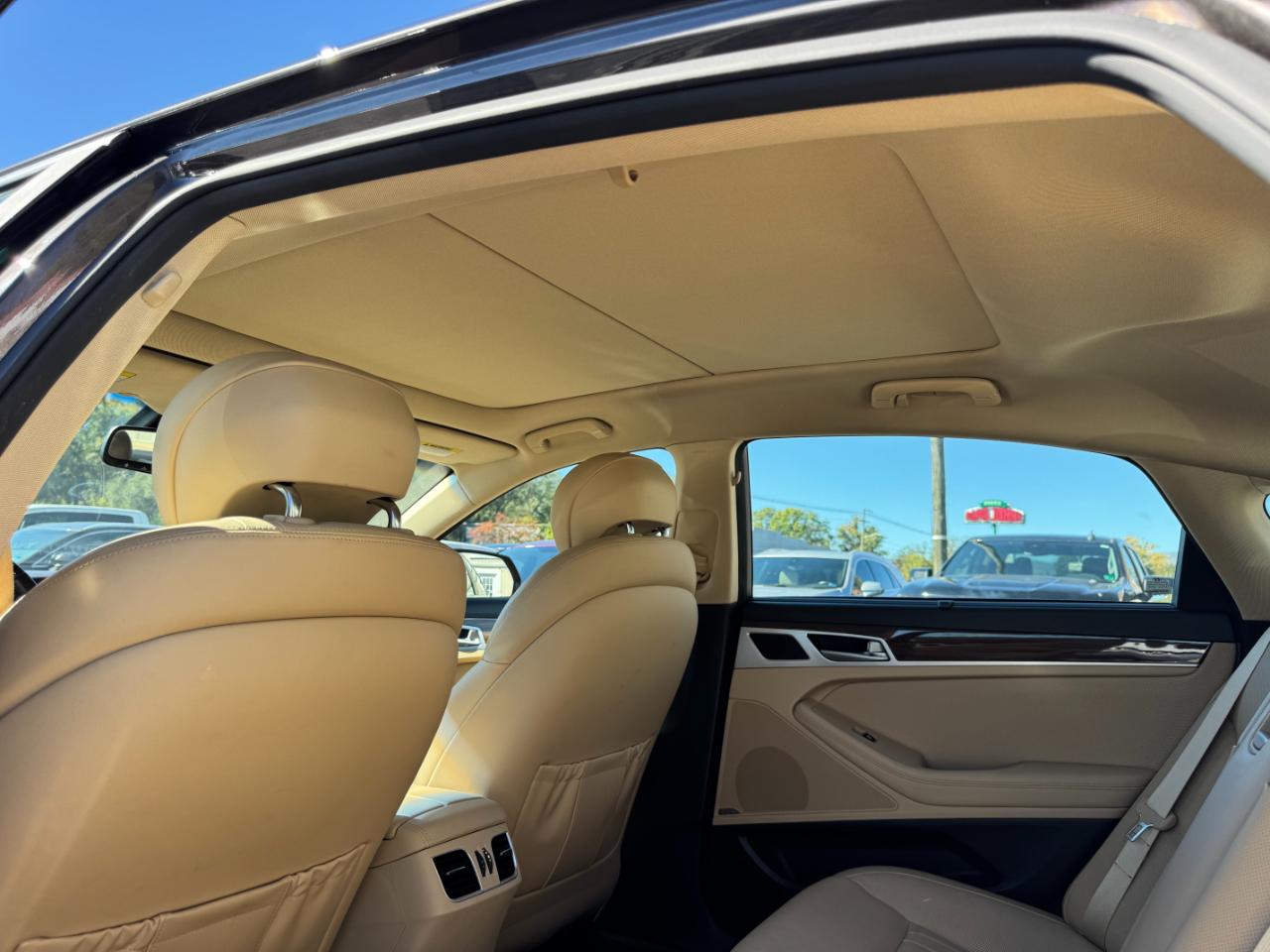 Hyundai Genesis 3.8L V6 4D Sedan 2016