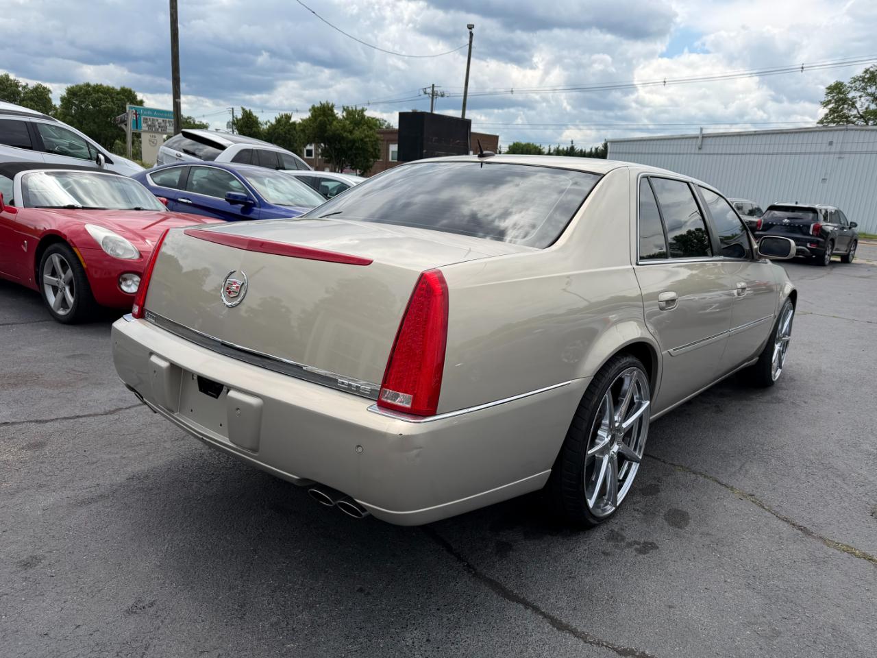 Cadillac DTS  2008