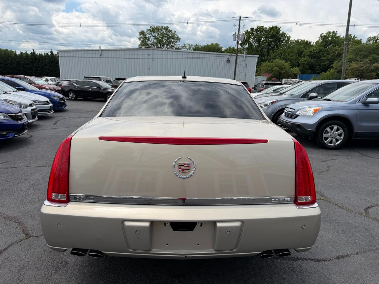Cadillac DTS  2008