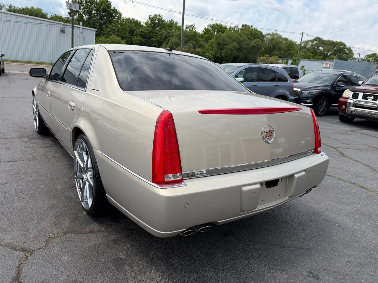 Cadillac DTS  2008