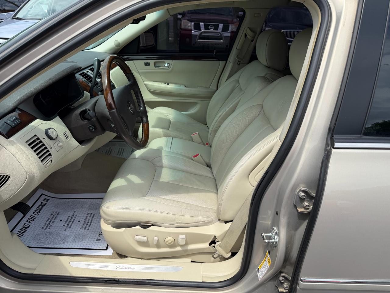 Cadillac DTS  2008