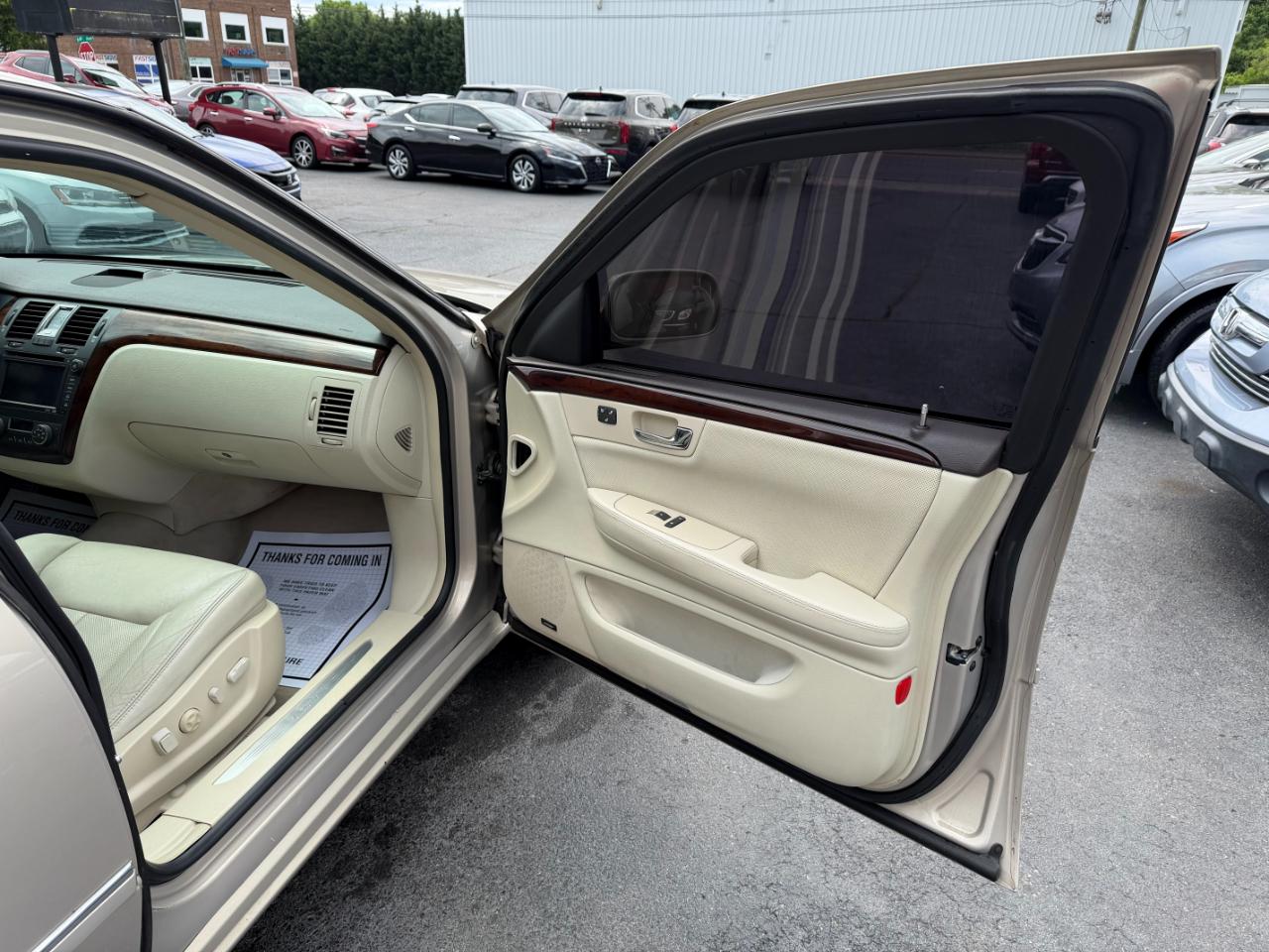 Cadillac DTS  2008